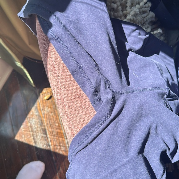 Align capris - Picture 3 of 3